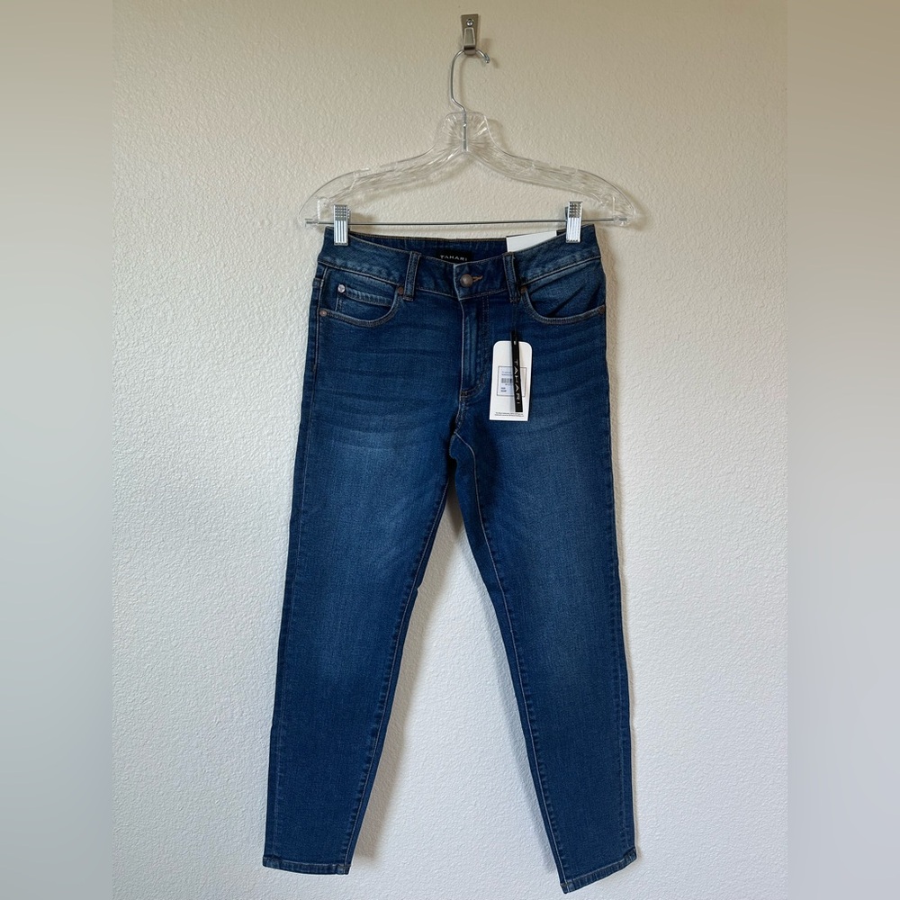 NWT Tahari Kelly Skinny Jeans Dark Wash Size 4/27 Classic Stretch Denim
